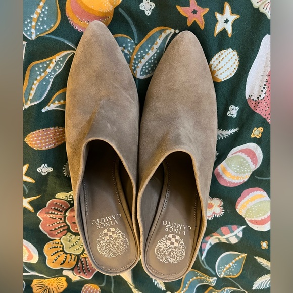 LAST CHANCE💥 Vince Camuto Suede Emberly Mule - Picture 2 of 7